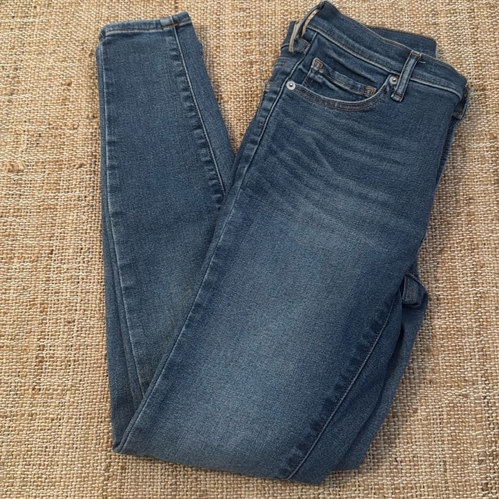 EVERLANE Mid Rise Skinny Stretch Jeans Medium Light Wash Size 26 Regular Organic